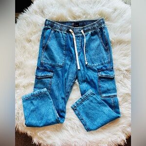 NEW! GAP Denim Easy Cargo Joggers, Medium Wash - M